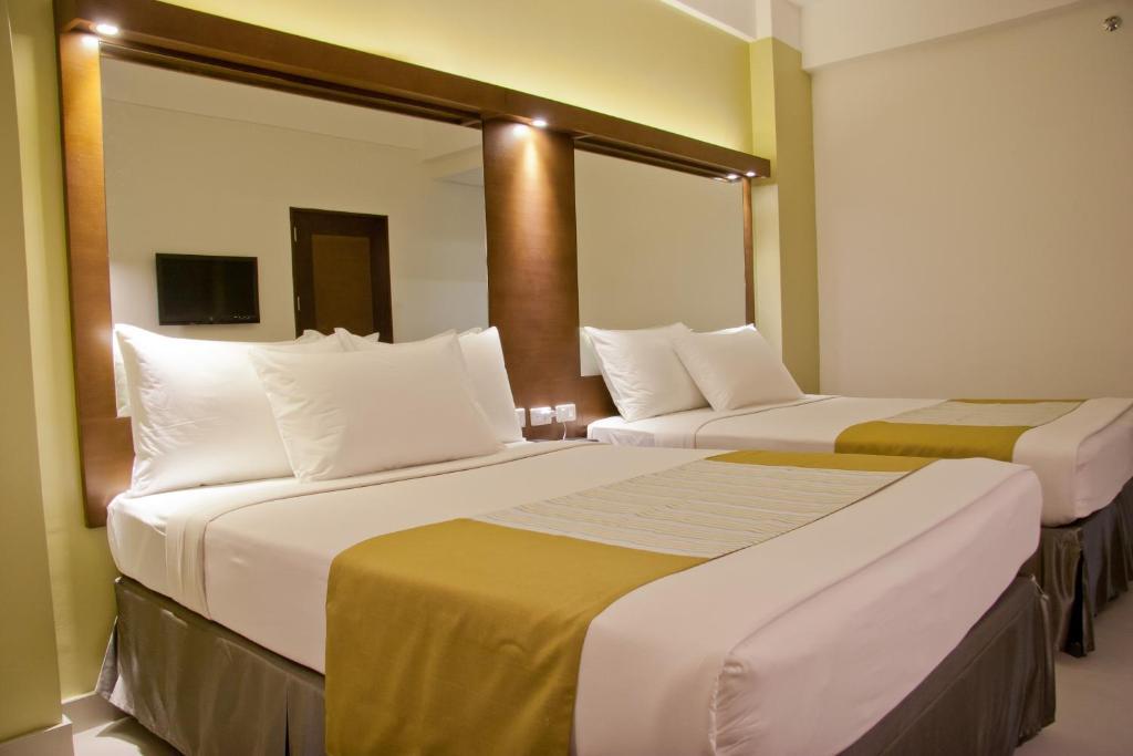 Microtel By Wyndham Acropolis Pasig City Room photo